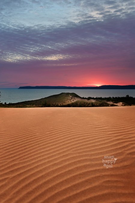 sunrise-sleeping-bear-dunes-wavy-sand-08164243
