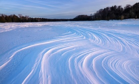 wavy-snow-textures-northern-michigan-03191939